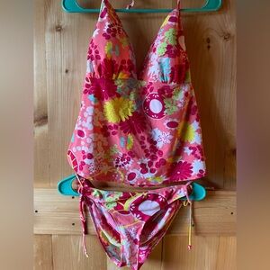 Pink and Green Floral tankini. Size Xl
